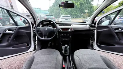 Citroën C3 1.2i Attraction 2016 — Citadine fiable, entretien économique — Miniature 9