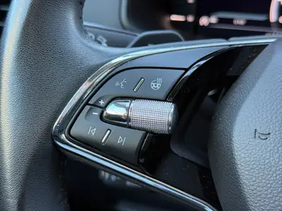 Skoda Karoq 2.0 TDI 4x4 — SUV robuste, moteur diesel performant, garantie constructeur 36 mois — Miniatura 26