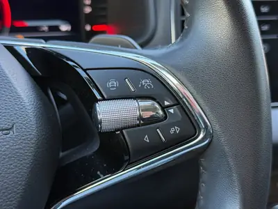 Skoda Karoq 2.0 TDI 4x4 — SUV robuste, moteur diesel performant, garantie constructeur 36 mois — Miniatura 27
