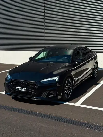 Audi A5 2.0 40 TFSI S Line Quattro — Berline sportive hybride légère, 98'000 km — Außenansicht
