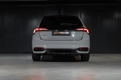 Skoda Scala 1.0 TSI Monte Carlo — Compacte dynamique avec toit panoramique et garantie 5 ans — Miniatur 7
