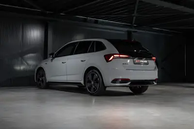 Skoda Scala 1.0 TSI Monte Carlo — Compacte dynamique avec toit panoramique et garantie 5 ans — Miniatur 9