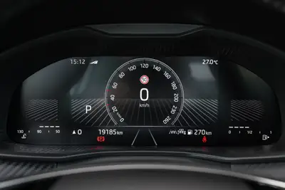 Skoda Scala 1.0 TSI Monte Carlo — Compacte dynamique avec toit panoramique et garantie 5 ans — Miniatur 17