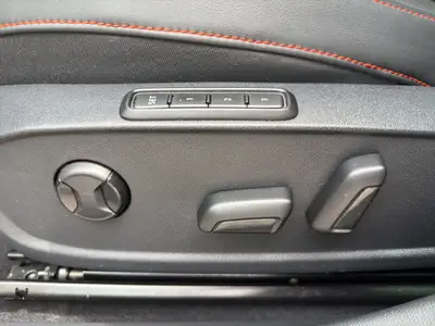 SEAT Leon 1.4 eHybrid pHEV — Berline écologique 205 ch, entretien irréprochable — Miniature 19