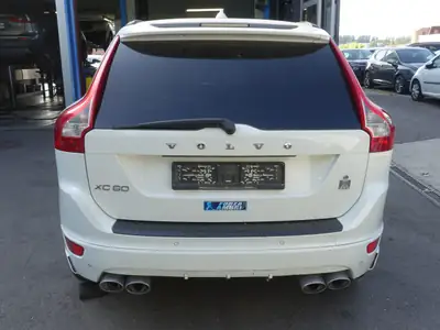Volvo XC60 2.4D Momentum — SUV robuste, diesel économe, 175 ch — détail