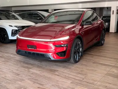 Tesla Model Y Performance — SUV électrique haute performance, quasi neuf — Miniature 15