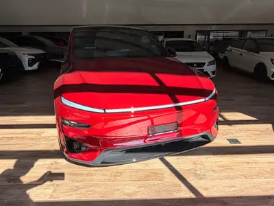 Tesla Model Y Performance — SUV électrique haute performance, quasi neuf — Miniature 16