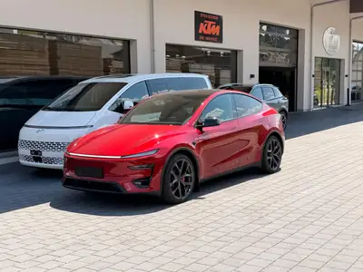 Tesla Model Y Performance — SUV électrique haute performance, quasi neuf — Miniature 26