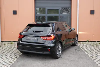 Audi A1 Sportback 30 TFSI S Line — Citadine dynamique, peu kilométrée, équipée — Miniature 8