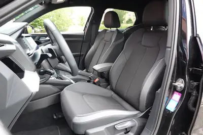Audi A1 Sportback 30 TFSI S Line — Citadine dynamique, peu kilométrée, équipée — Miniature 20