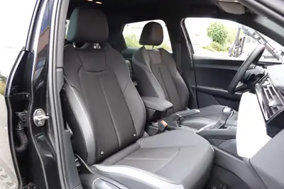 Audi A1 Sportback 30 TFSI S Line — Citadine dynamique, peu kilométrée, équipée — Miniature 21