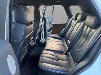 Range Rover Evoque 2.0 Si4 — SUV compact britannique, 4 roues motrices, design premium — Miniatura 13