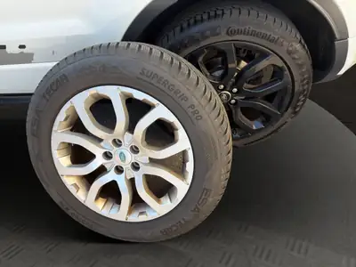 Range Rover Evoque 2.0 Si4 — SUV compact britannique, 4 roues motrices, design premium — Miniatura 20