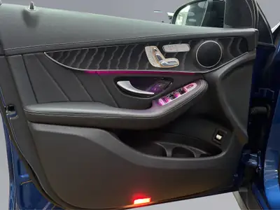 Mercedes-Benz GLC 200 AMG Line Coupé — SUV hybride 4 roues motrices, design premium — Miniature 15