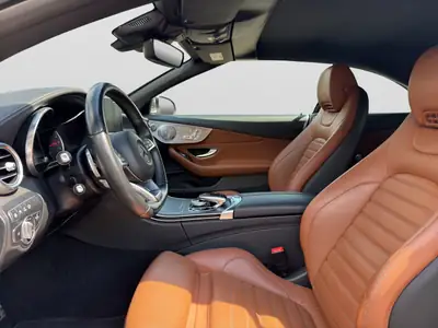 Mercedes-Benz C 400 Cabriolet AMG Line — Décapotable sportive 4WD, 333 ch — Miniature 9