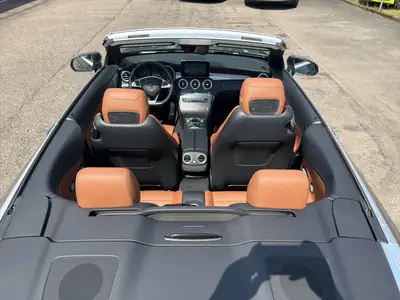 Mercedes-Benz C 400 Cabriolet AMG Line — Décapotable sportive 4WD, 333 ch — Miniature 18