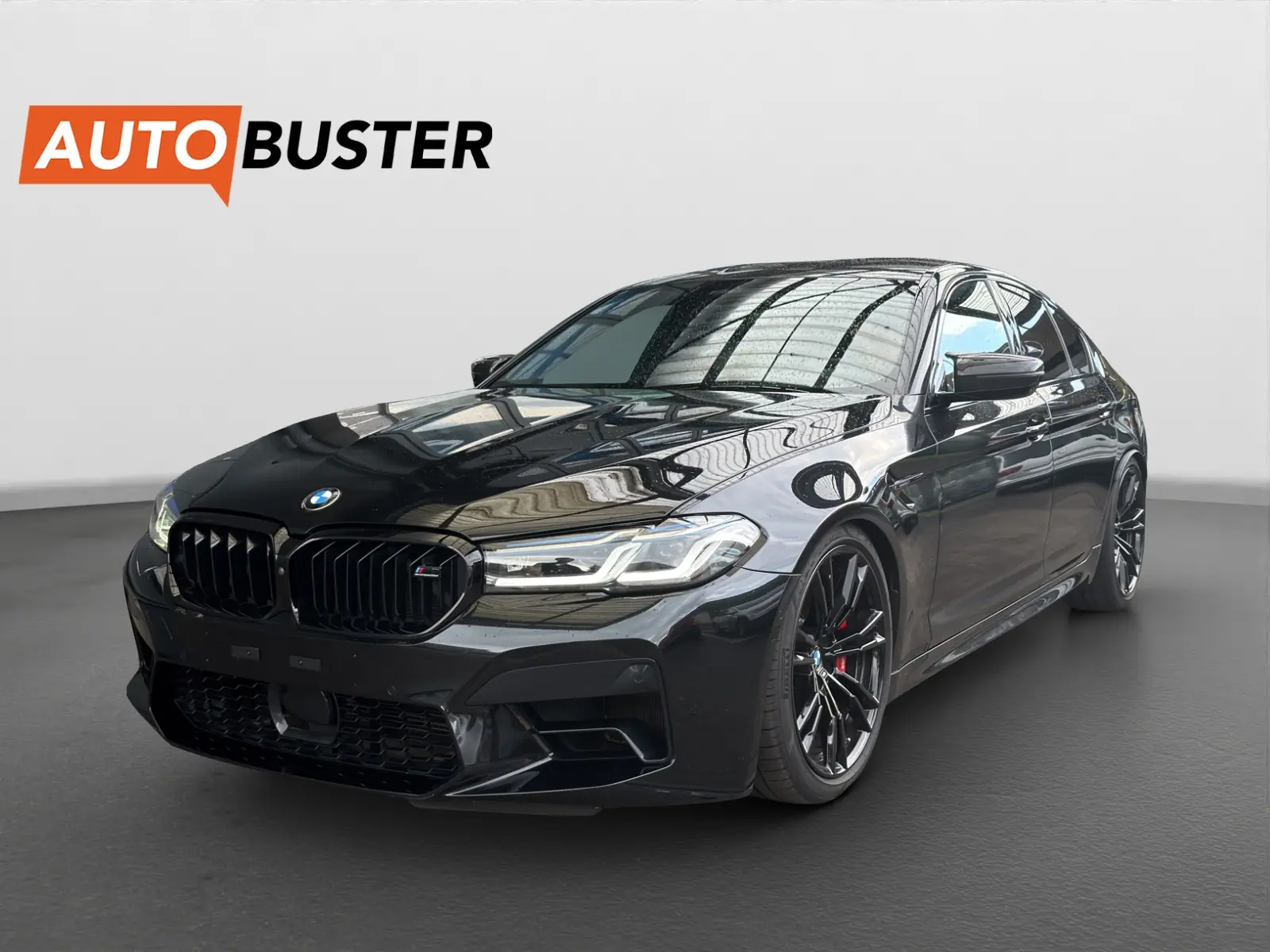 BMW M5 xDrive Competition — 625 ch, toit carbone, impeccable
