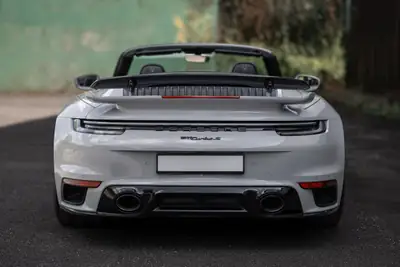 Porsche 911 Turbo S Cabriolet — 650 ch, toit ouvert, barely driven — Miniatur 9