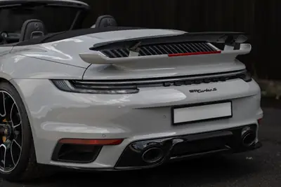 Porsche 911 Turbo S Cabriolet — 650 ch, toit ouvert, barely driven — Miniatur 10
