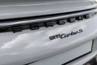 Porsche 911 Turbo S Cabriolet — 650 ch, toit ouvert, barely driven — Miniatur 14
