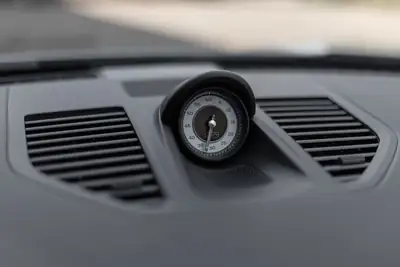 Porsche 911 Turbo S Cabriolet — 650 ch, toit ouvert, barely driven — Miniatur 19
