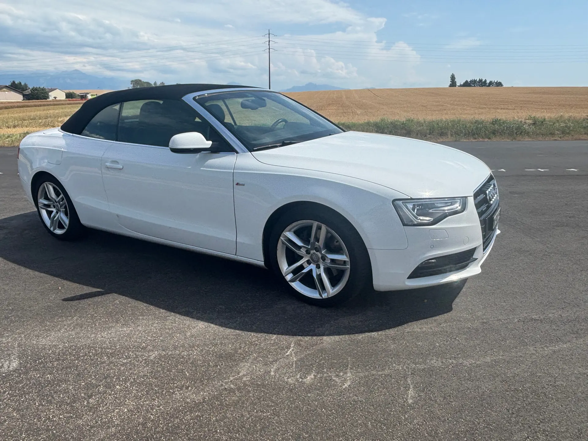Audi A5 Cabriolet 2.0 TFSI Quattro — Élégance décapotable et performance all-wheel drive