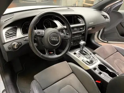 Audi A5 Cabriolet 2.0 TFSI Quattro — Élégance décapotable et performance all-wheel drive — Heckansicht