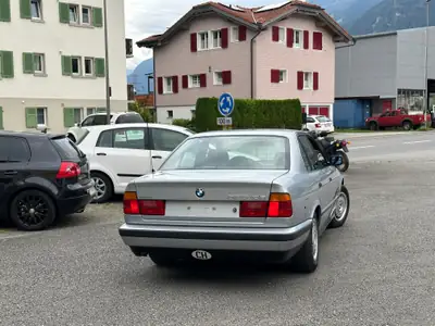 BMW 525tds 1994 — Berline diesel élégante, 85 000 km seulement — cruscotto