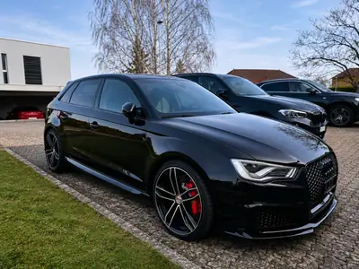 Audi RS3 SB quattro — Berline sportive 367 ch, 115'000 km seulement — vista posteriore