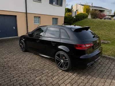 Audi RS3 SB quattro — Berline sportive 367 ch, 115'000 km seulement — dettaglio