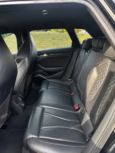 Audi RS3 SB quattro — Berline sportive 367 ch, 115'000 km seulement — Miniatura 10