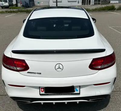 Mercedes-Benz C 250 Coupé AMG Line — Élégance sportive, sans sinistre, révision à jour — detail