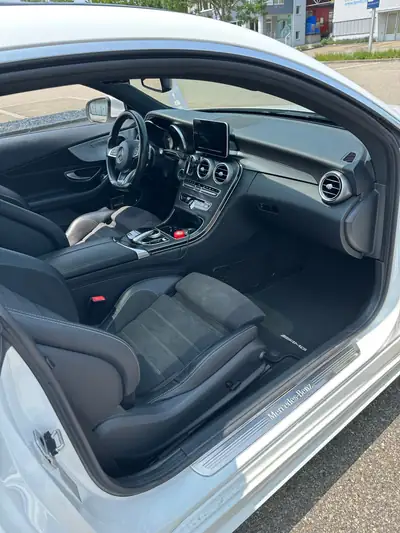 Mercedes-Benz C 250 Coupé AMG Line — Élégance sportive, sans sinistre, révision à jour — Thumbnail 9