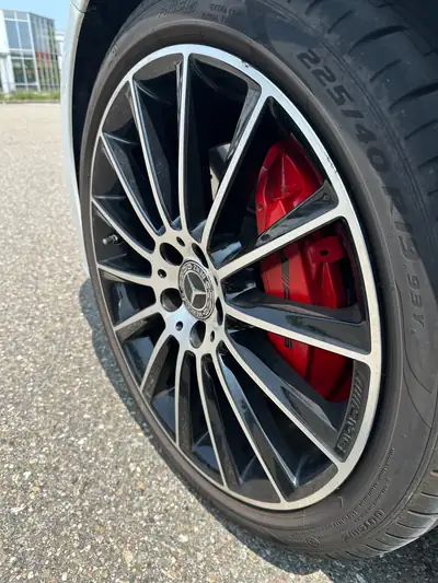 Mercedes-Benz C 250 Coupé AMG Line — Élégance sportive, sans sinistre, révision à jour — Thumbnail 11