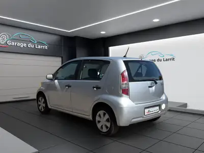 Daihatsu Sirion 1.3 — Citadine fiable et économe, sans accident, expertisée — Armaturenbrett