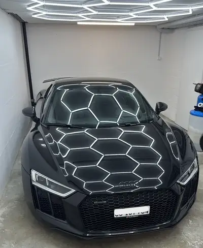 Audi R8 5.2 FSI V10 plus Quattro — Supercar allemande, 610 ch purs — côté