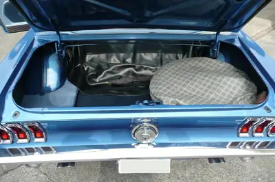 Ford Mustang GT 390 V8 S-Code 1967 — Cabriolet Muscle Car légendaire, rare et homologué — Miniatura 8