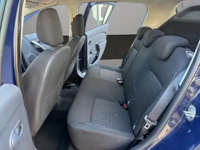 Dacia Sandero TCe 90 Ambiance — Citadine polyvalente, entretien certifié et sans sinistre — Miniature 13