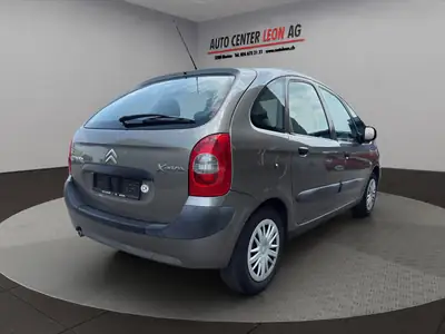 Citroën Xsara Picasso 1.6i — Monospace pratique et économique, entretien à jour — détail