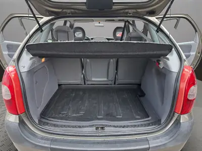 Citroën Xsara Picasso 1.6i — Monospace pratique et économique, entretien à jour — Miniature 19