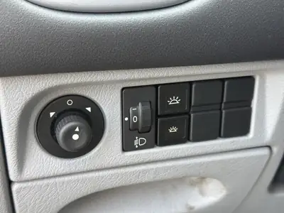 Citroën Xsara Picasso 1.6i — Monospace pratique et économique, entretien à jour — Miniature 20