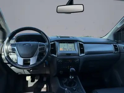 Ford Ranger DKab 3.2 TDCi 4x4 Limited — Pick-up polyvalent diesel, transmission manuelle — Miniatura 10