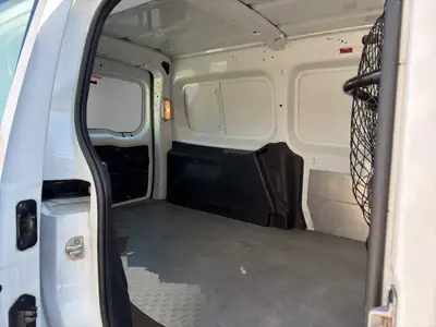 Renault Kangoo Maxi dCi 90 — Utilitaire robuste, 2 places, prêt à l'export — Miniature 9