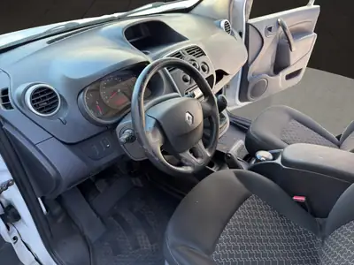 Renault Kangoo Maxi dCi 90 — Utilitaire robuste, 2 places, prêt à l'export — Miniature 12