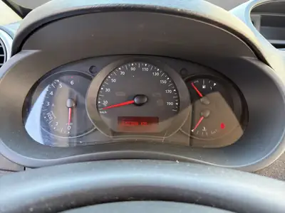 Renault Kangoo Maxi dCi 90 — Utilitaire robuste, 2 places, prêt à l'export — Miniature 13