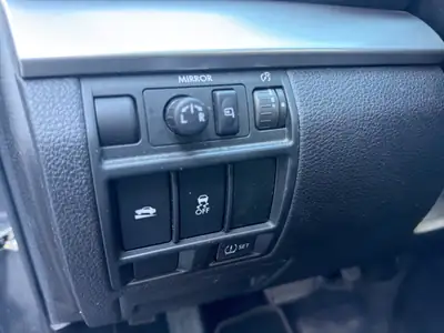 Subaru Legacy 2.0i Advantage AWD — Break fiable, traction intégrale, sans accident — Miniature 24