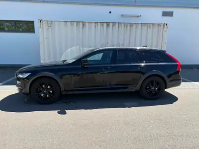 Volvo V90 Cross Country D4 AWD — Break élégant, tous chemins et garantie étendue — Miniatur 7