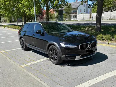 Volvo V90 Cross Country D4 AWD — Break élégant, tous chemins et garantie étendue — Miniatur 8