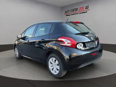 Peugeot 208 1.2 VTi Access — Citadine fiable, entretien à jour, sans sinistre — interni