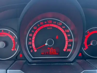 Kia Cee'd 1.4 16V — Berline fiable sans tracas, entretien à jour — Miniature 11